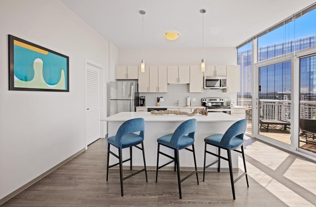 Placemakr Premier Sobro Nashville Esterno foto The kitchen in a typical apartment