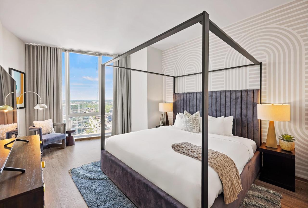 Placemakr Premier Sobro Nashville Esterno foto A bedroom at the West Hollywood Edition